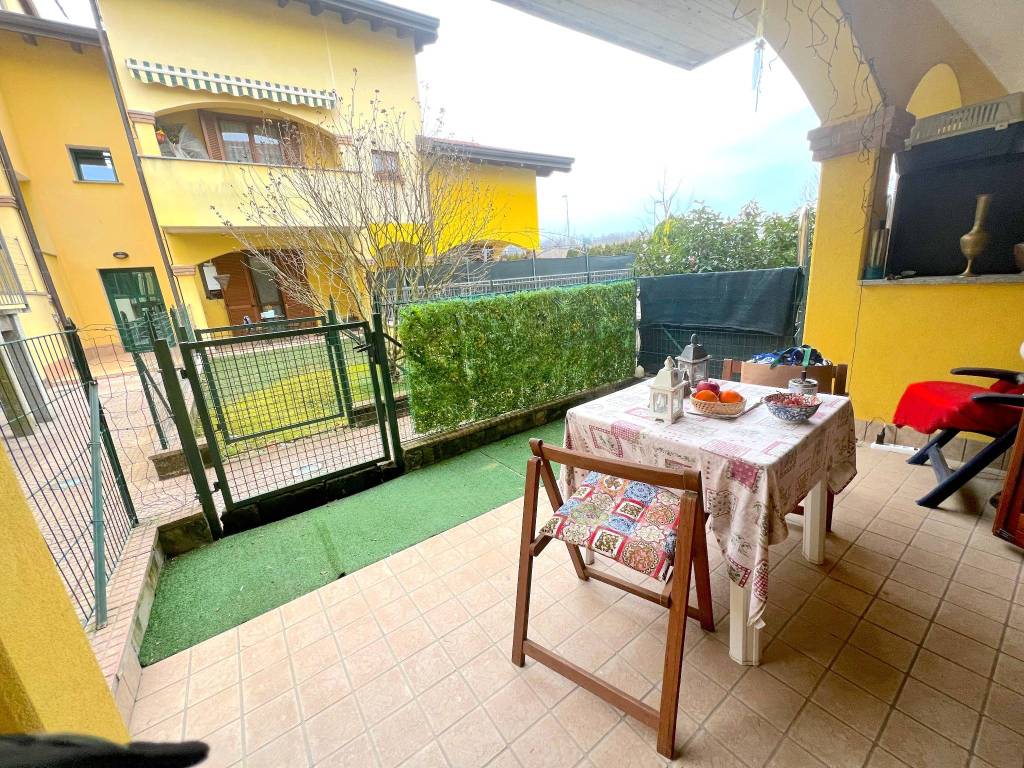 Appartamento a Faloppio in Via Guglielmo Marconi, 43 - Foto 3