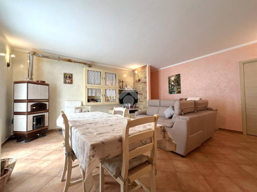Appartamento a Caino in via Villa Mattina - Foto 2
