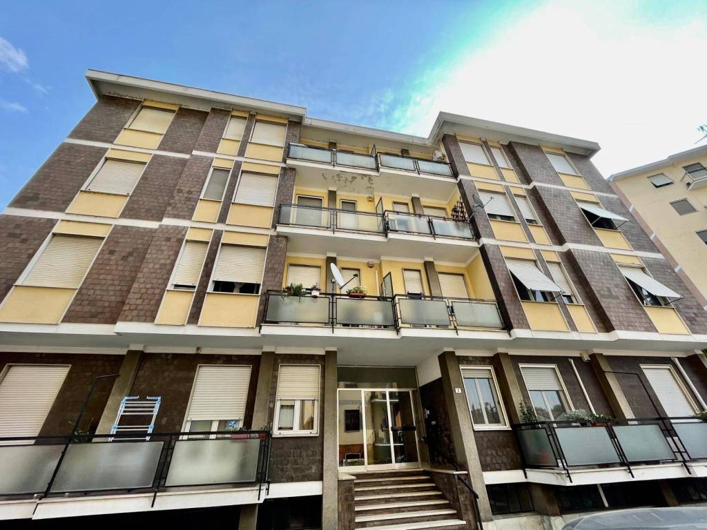 Appartamento a Alessandria in Via brigate ravenna - Foto 2
