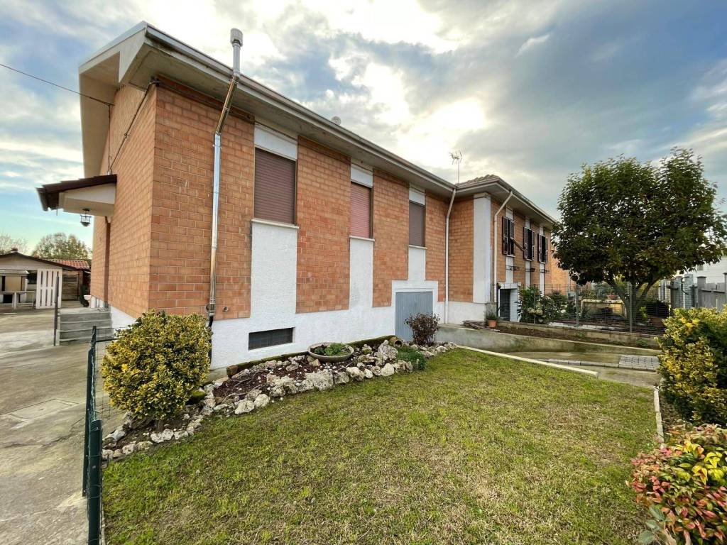 Villa a Alessandria in Via Tagliata, 44 - Foto 2