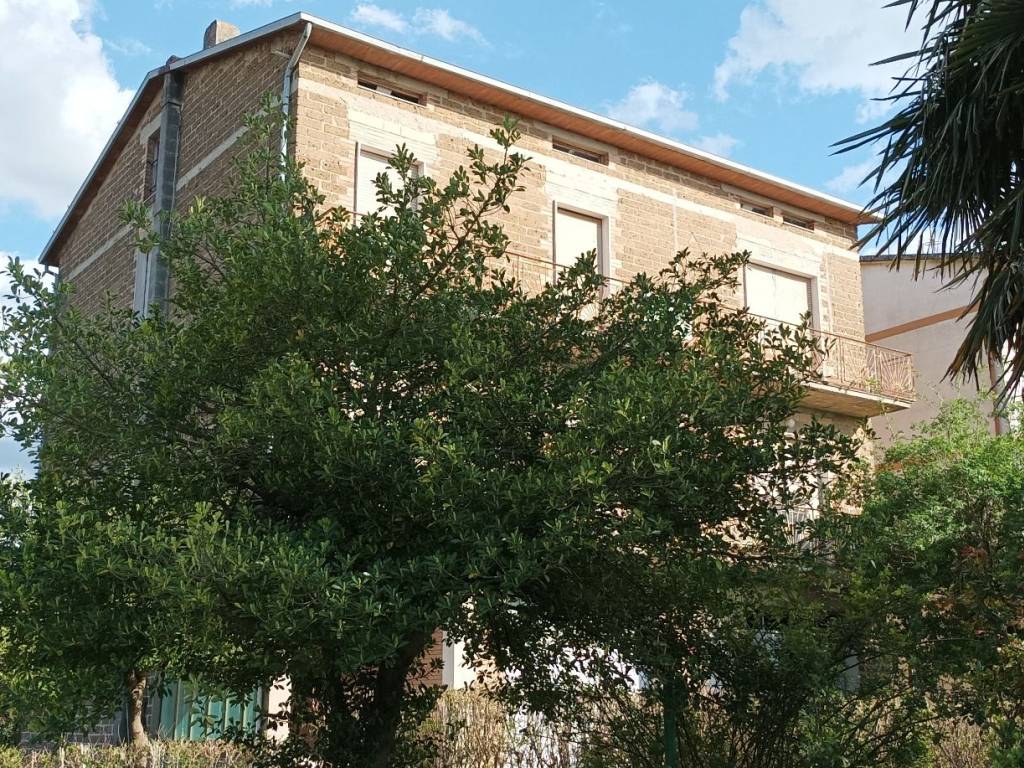 Villa a Assisi in Via Adelmo Canini - Foto 4
