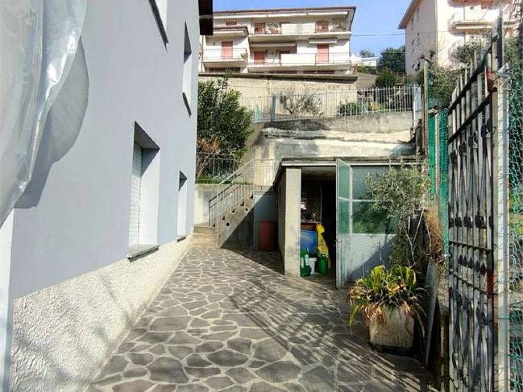 Casa indipendente a Calolziocorte in Via Don Carlo Rosa - Foto 5