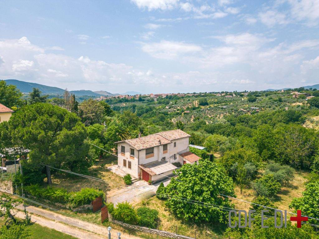 Rustico / casale a Poggio nativo in Via Fontanelle - Foto 2