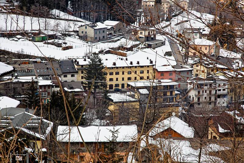 Appartamento a Fiumalbo in Strada Statale dell'Abetone e del Brennero - Foto 2