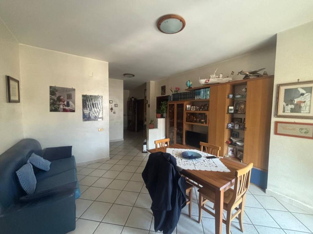 Appartamento a Castellammare di stabia in Via Giuseppe Cosenza, 303 - Foto 4