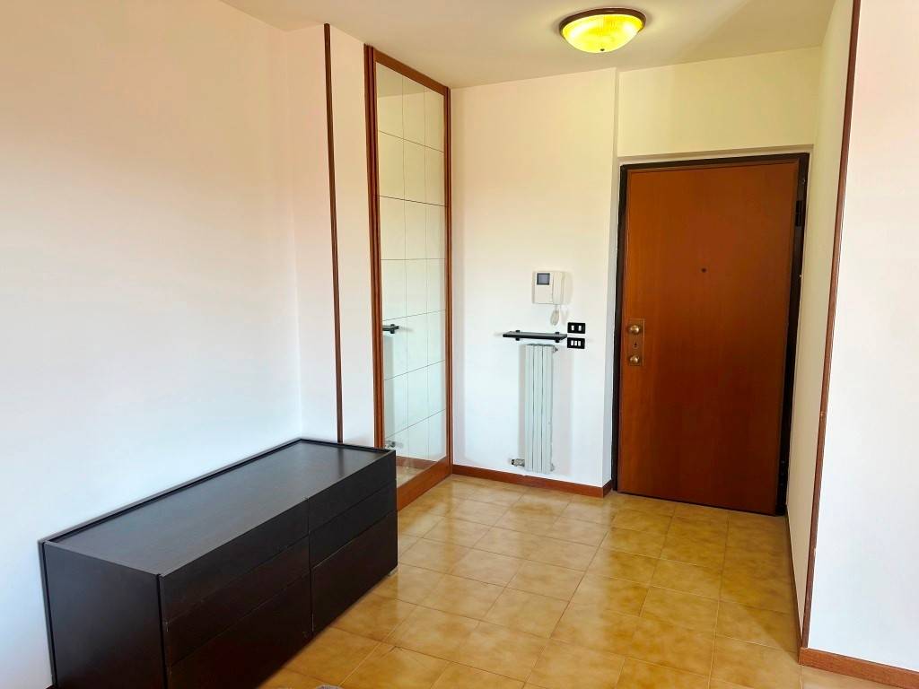 Appartamento a Verona in Via San Giovanni Lupatoto, 25 - Foto 2