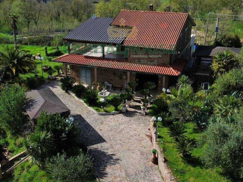 Villa a Altavilla irpina in Strada Statale dei Due Principati Tratto 2 - Foto 3