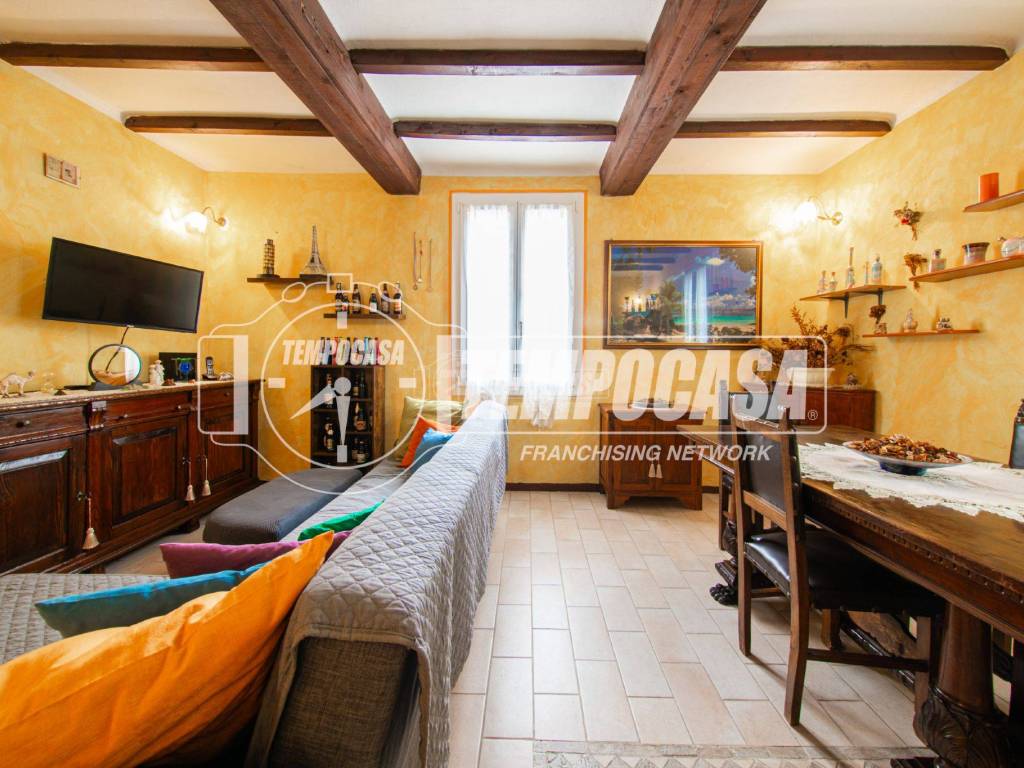 Appartamento a Casalgrande in Piazza Martiri della Libertà - Foto 3
