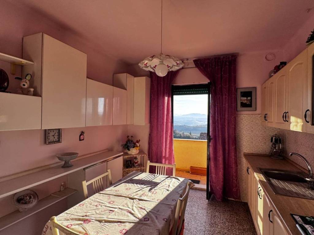 Appartamento a Montegiorgio in via del sole - Foto 2