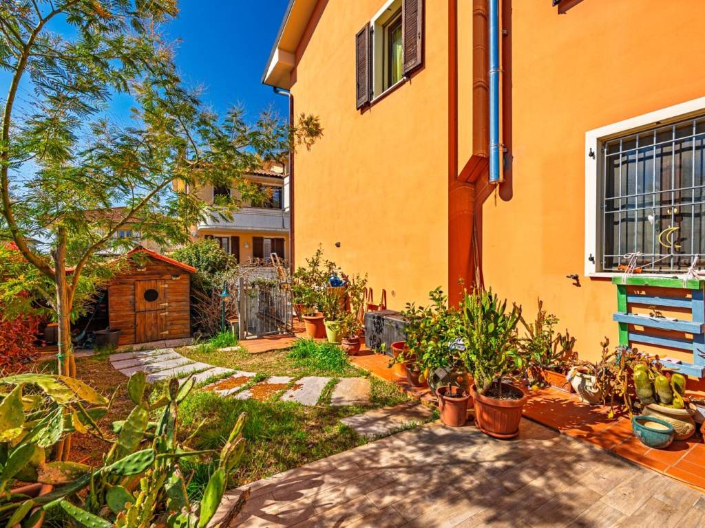 Villa a Monsummano terme in Via Bracona - Foto 4