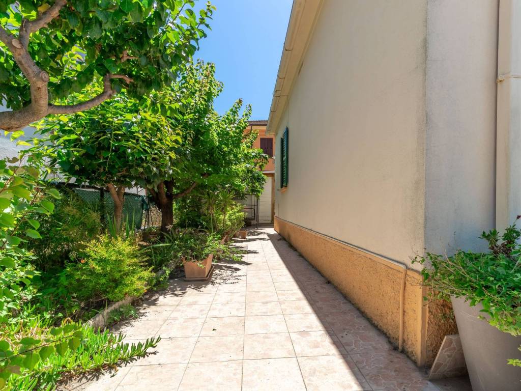 Villa a Montemarciano in Via Dante Alighieri, 10 - Foto 2