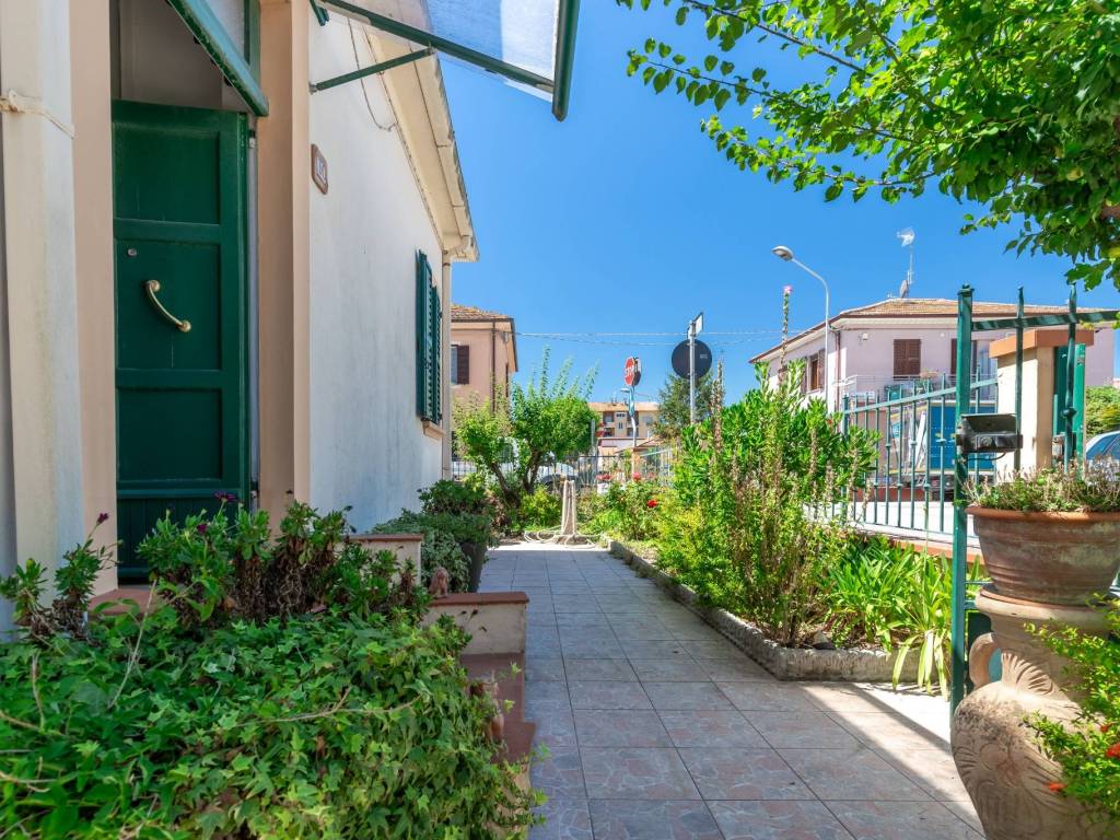 Villa a Montemarciano in Via Dante Alighieri, 10 - Foto 3
