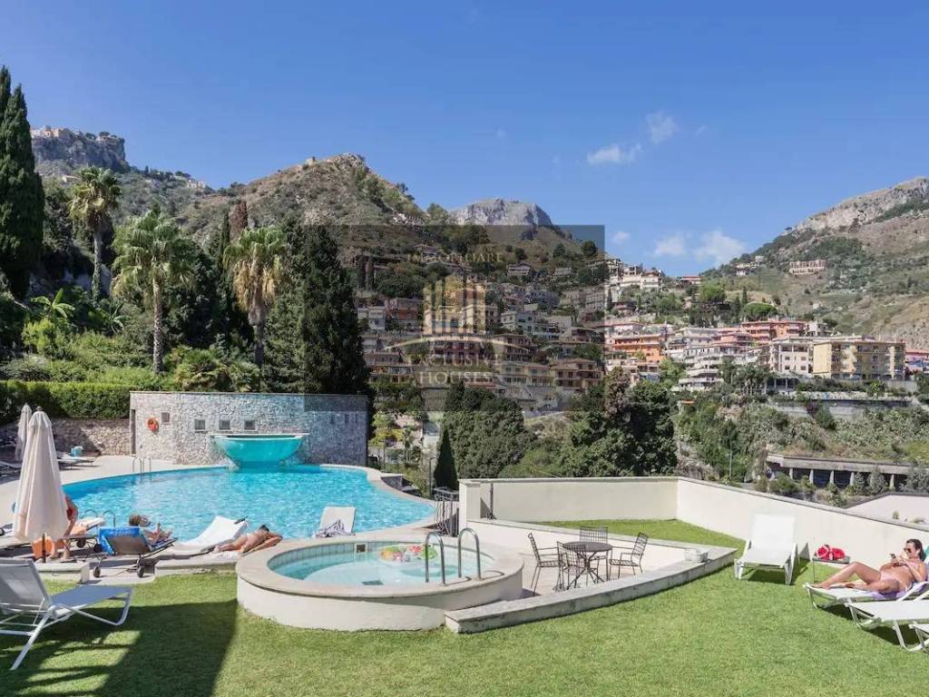 Appartamento a Taormina in Viale San Pancrazio, 46 - Foto 2
