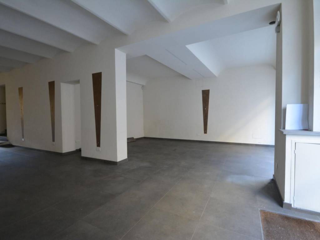 Immobile a Lucca in Piazza S. Pietro Somaldi, , 55100 - Foto 3