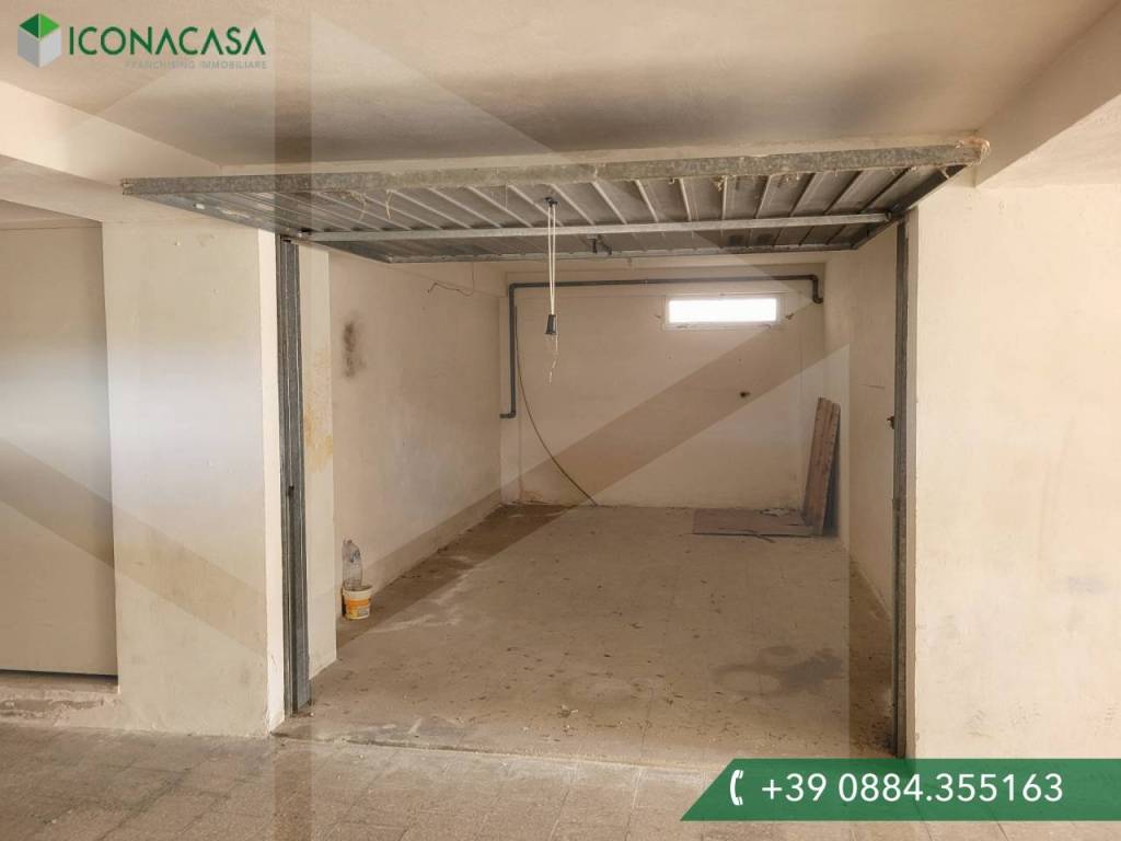 Box / garage a Vieste in Via Sandro Pertini, 43 - Foto 4