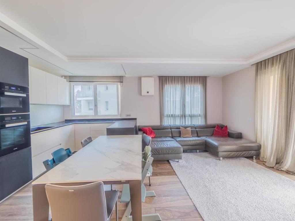 Appartamento a Merano in Via Luigi Cadorna - Foto 2