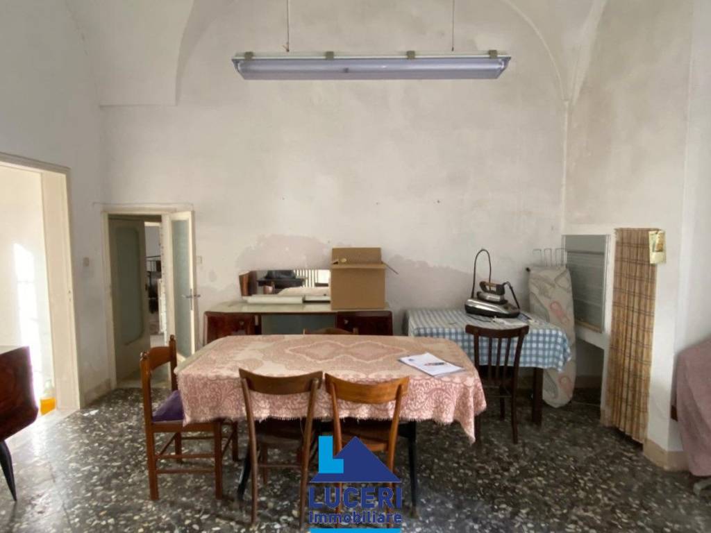 Casa indipendente a Parabita in Via Giovanni Vinci - Foto 5