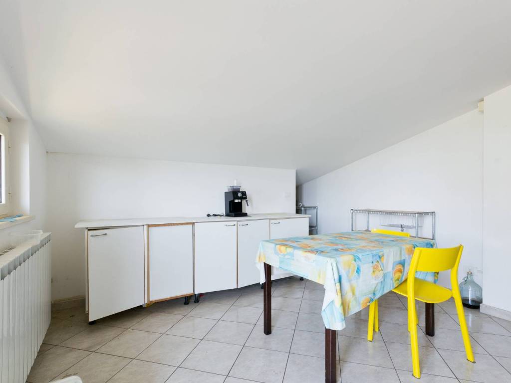 Appartamento a Collecorvino in Viale dei Pini, 132 - Foto 3