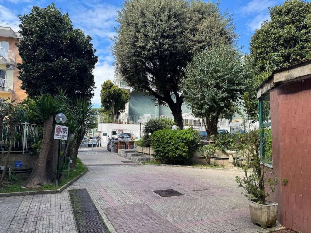 Appartamento a Napoli in viale Colli Aminei - Foto 2