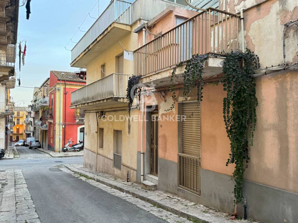 Casa indipendente a Ragusa in VIA COZZO, 18 - Foto 3