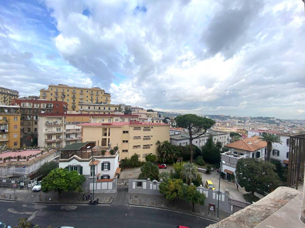 Appartamento a Napoli in Via Girolamo Santacroce, 23 - Foto 4