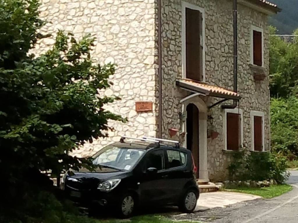 Rustico / casale a Caramanico terme in Strada Comunale San Valentino Caramanico - Foto 2