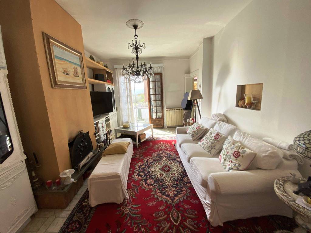 Villa a Castelnuovo magra in Via Canale, 40 - Foto 3