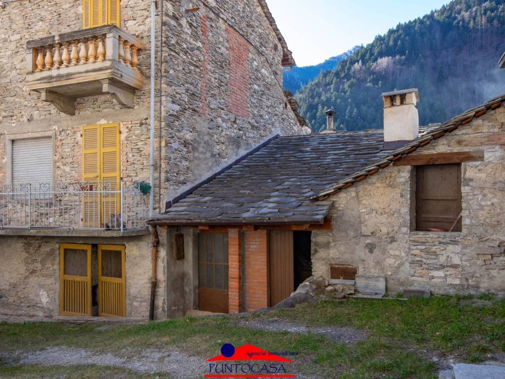 Rustico / casale a Stroppo in Frazione Bassura - Foto 2