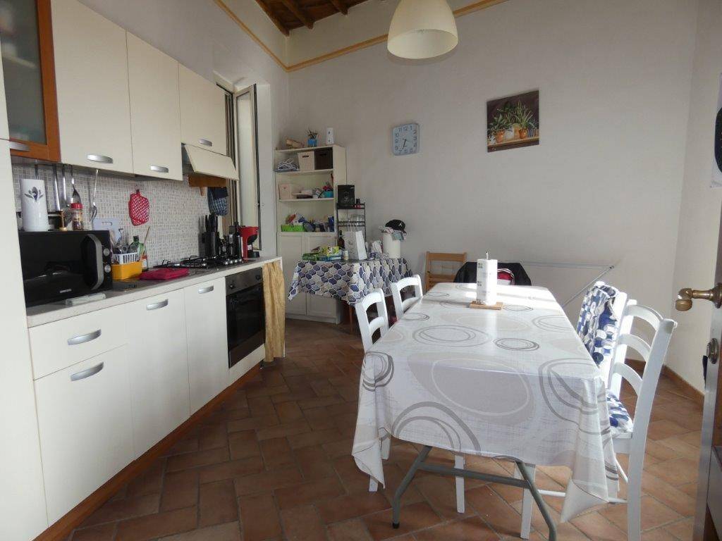 Appartamento a Viterbo in Piazza della Rocca, 22 - Foto 4