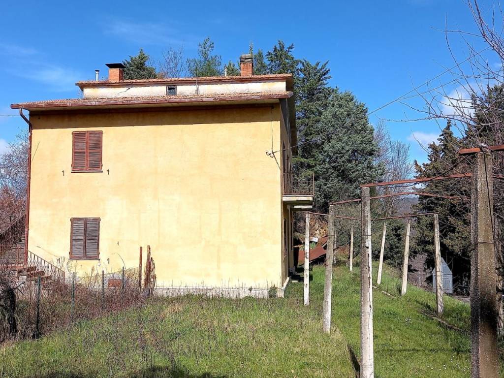 Appartamento a Nocera umbra in Vocabolo Stravignano - Foto 2