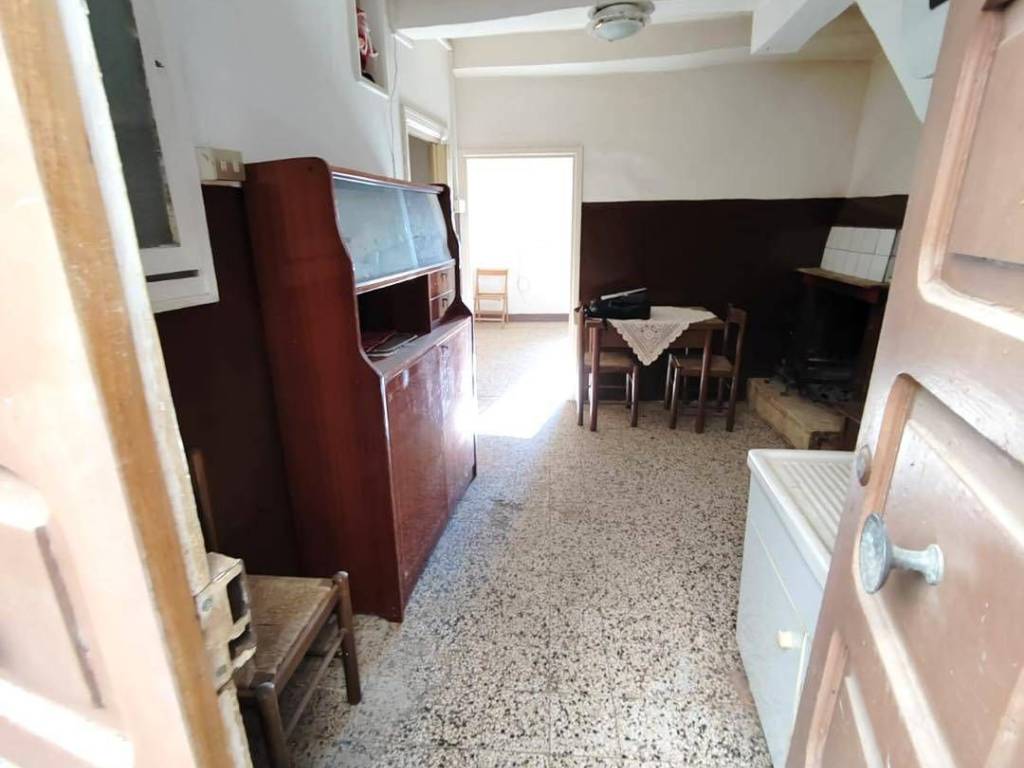 Appartamento a Maenza in Via Roma - Foto 2