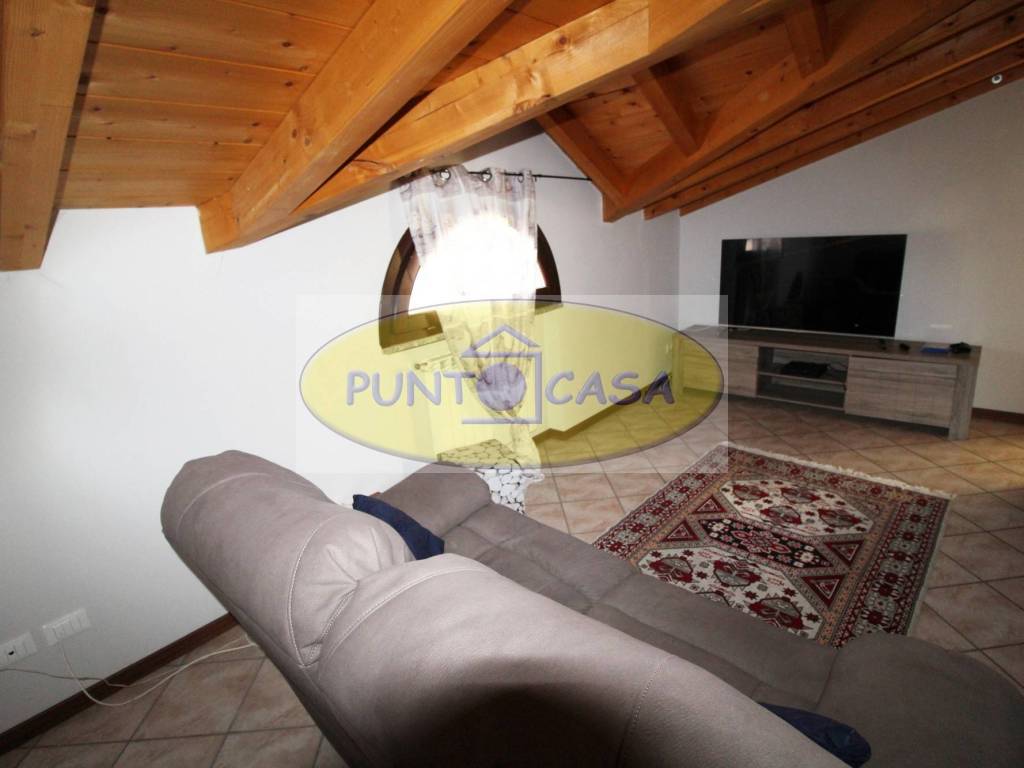 Appartamento a Borghetto lodigiano in Piazza Carlo Alberto Dalla Chiesa - Foto 2