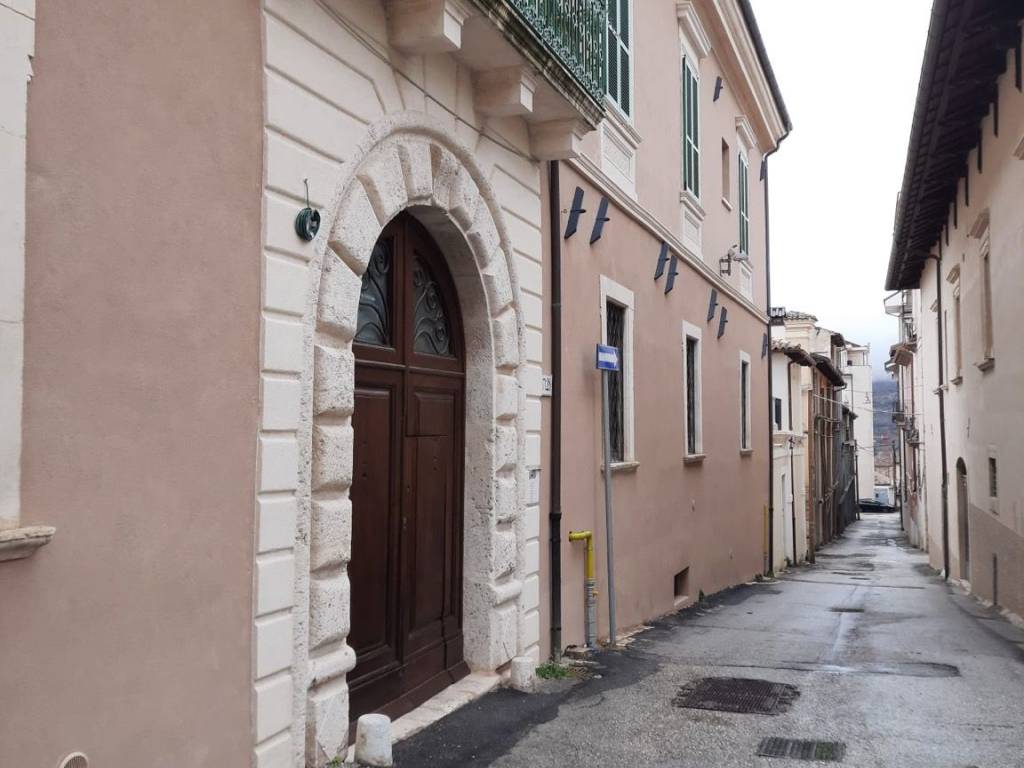 Appartamento a L'aquila in Via Goriano Valle - Foto 2