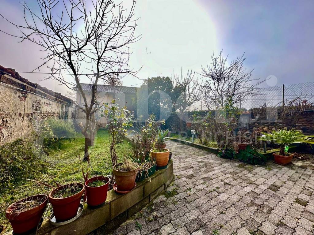 Casa indipendente a Crescentino in Strada Santa Maria - Foto 2