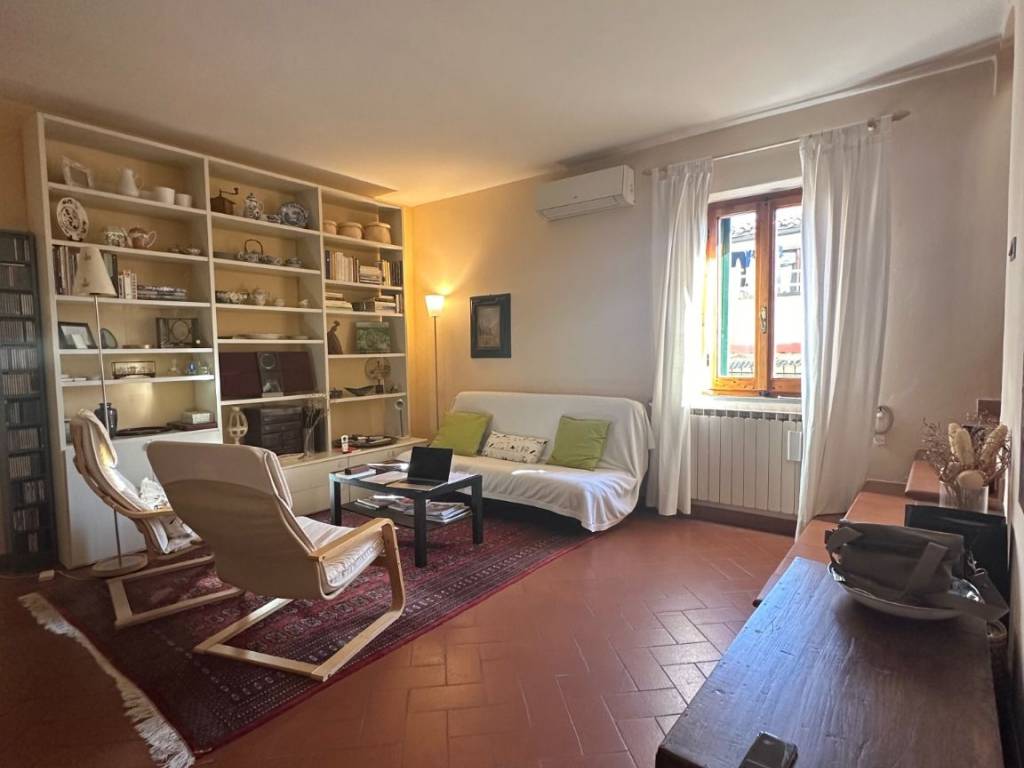 Appartamento a Firenze in Piazza Santo Spirito - Foto 3