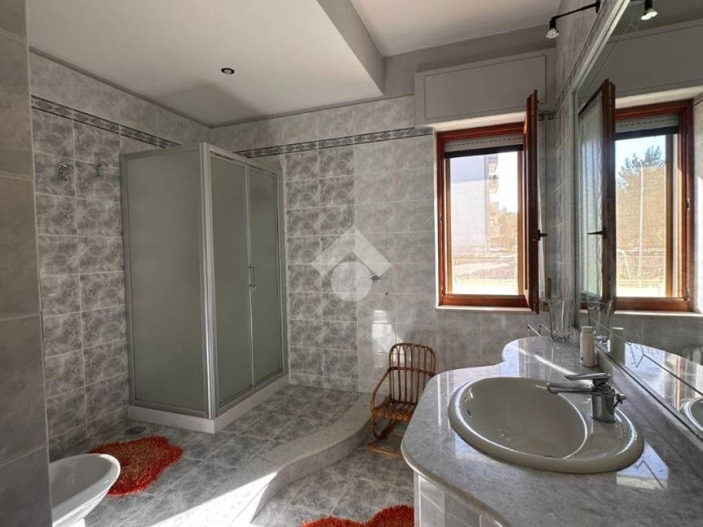 Appartamento a Crotone in Via federico fellini, 13 - Foto 5