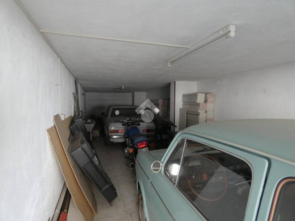 Box / garage a Policoro in Via Brennero, 139 - Foto 2