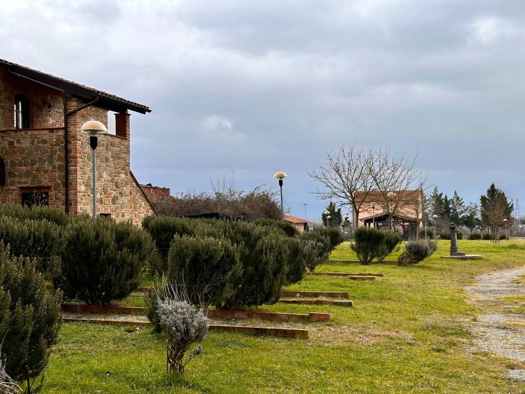 Rustico / casale a Castiglione del lago in Via Trasimeno 2 - Foto 3