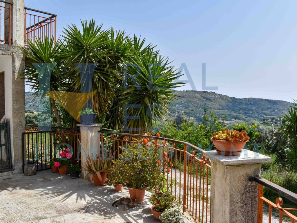 Villa a Palazzolo acreide in Via Roma - Foto 5