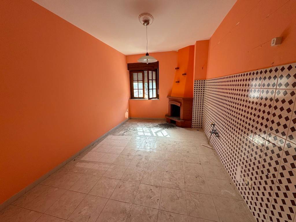 Appartamento a Orsomarso in Via Vincenzo Guaragna - Foto 4