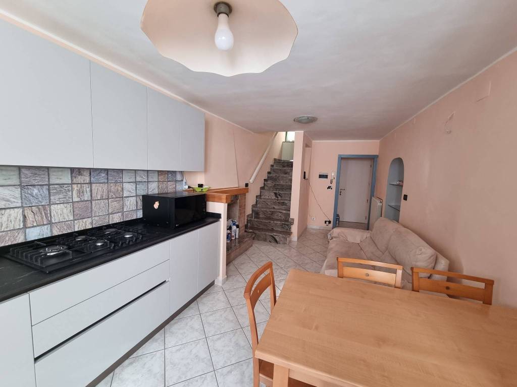 Casa indipendente a Loro piceno in Via Monte Grappa - Foto 3