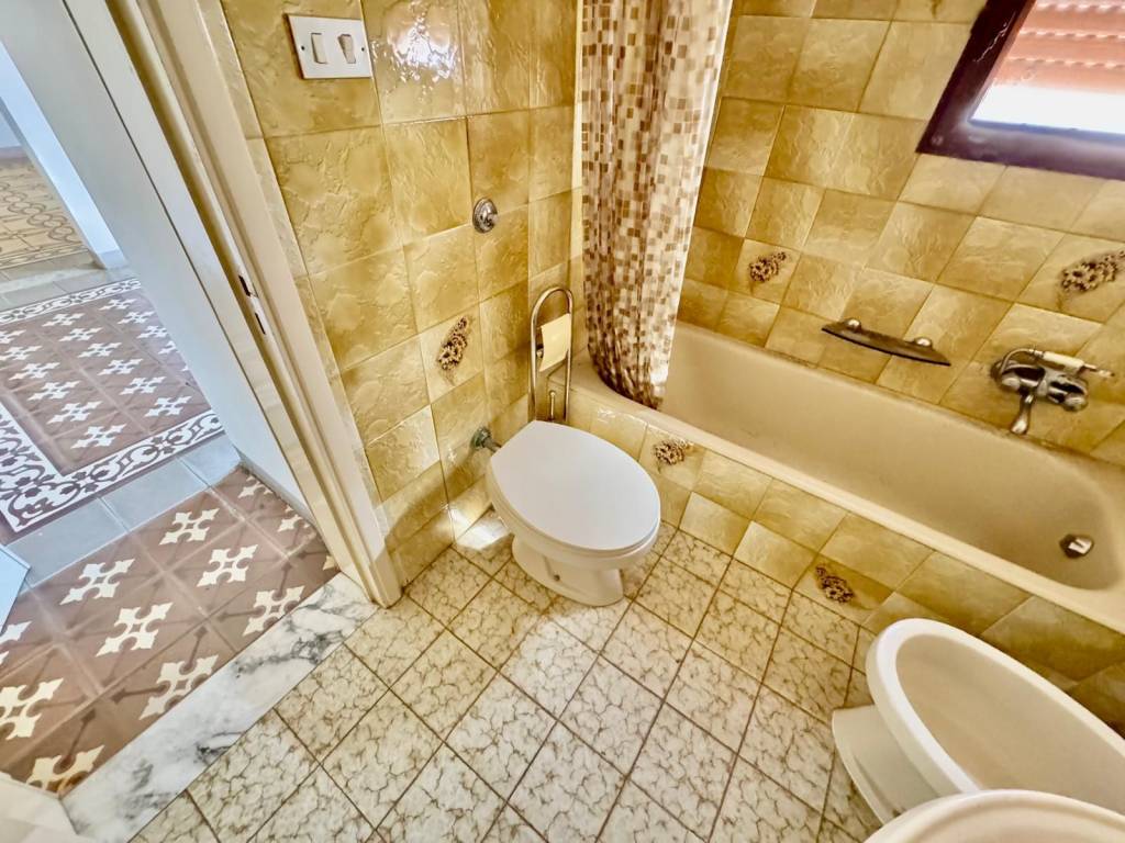 Casa indipendente a Parabita in Via Cuneo - Foto 3
