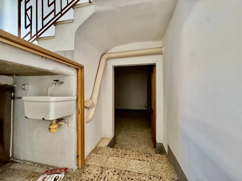 Casa indipendente a Parabita in Via Cuneo - Foto 4
