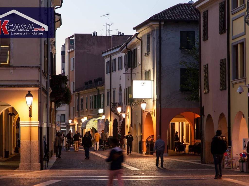 Appartamento a Monfalcone in Via Giovanni Randaccio - Foto 2