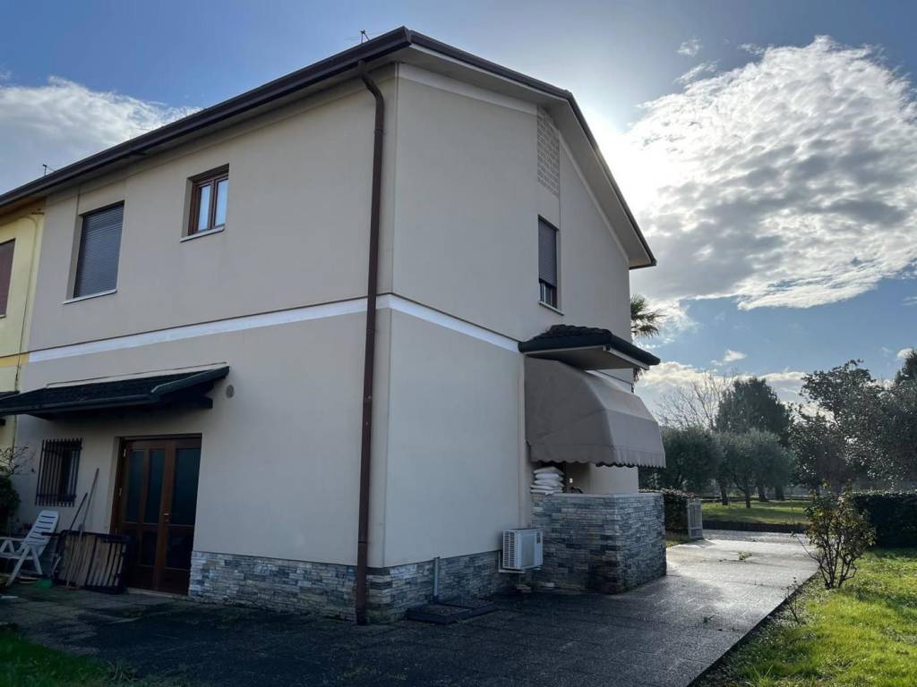 Villa a Schiavon in Via Chiesa, 1 - Foto 4