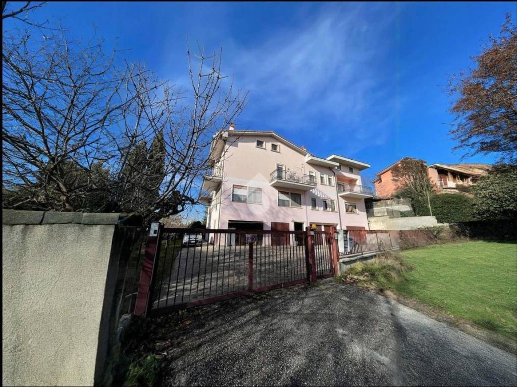 Appartamento a L'aquila in Via Marche, 3 - Foto 2