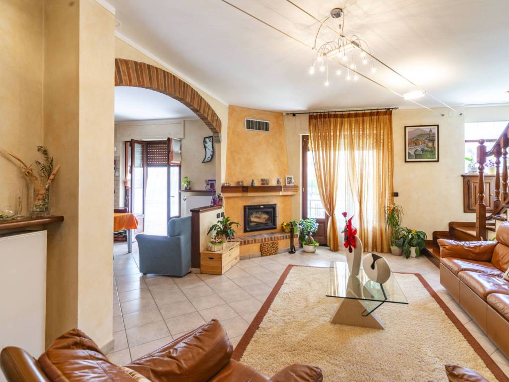 Villa a Valgrana in Via Roma, 24 - Foto 2