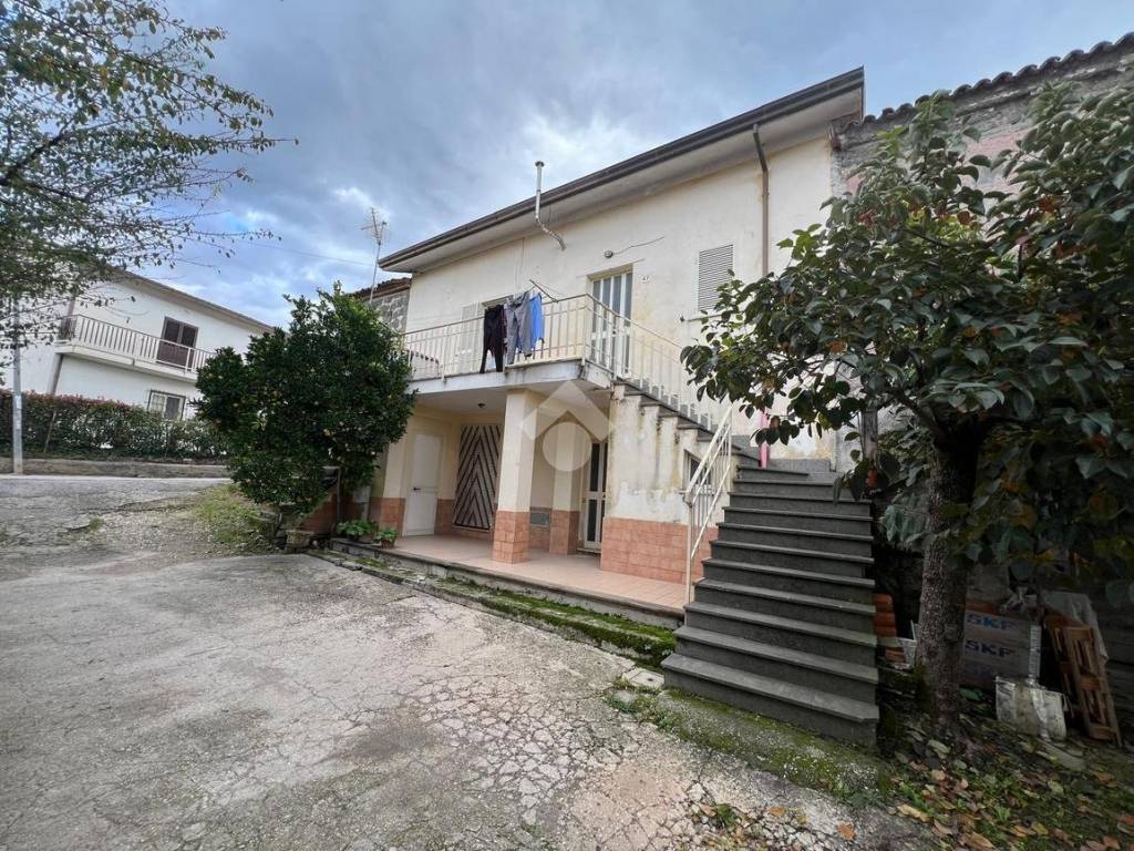 Casa indipendente a Cassino in Via Piazza Antridonati, 37 - Foto 2