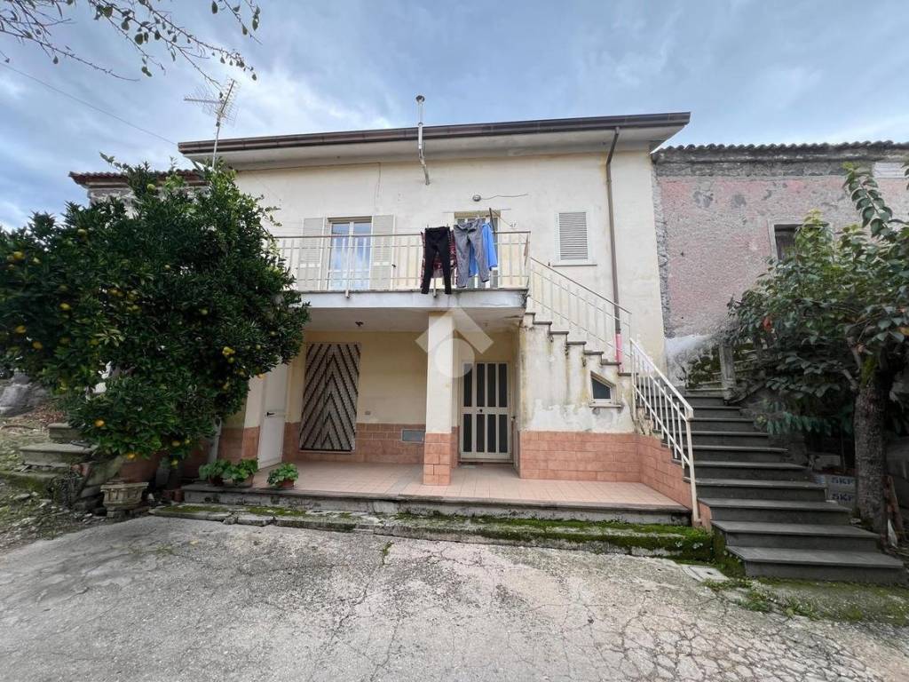 Casa indipendente a Cassino in Via Piazza Antridonati, 37 - Foto 3