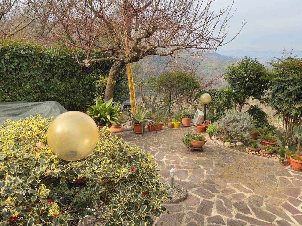 Appartamento a Bettona in Via degli Ulivi, 3 - Foto 2